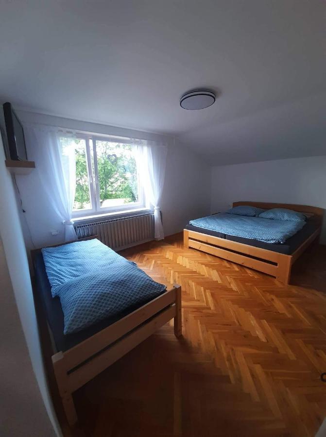 Petadvacitka Villa Česká Skalice Eksteriør billede