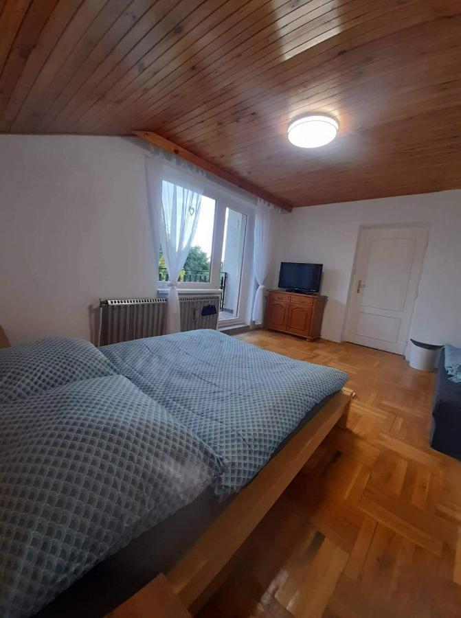 Petadvacitka Villa Česká Skalice Eksteriør billede